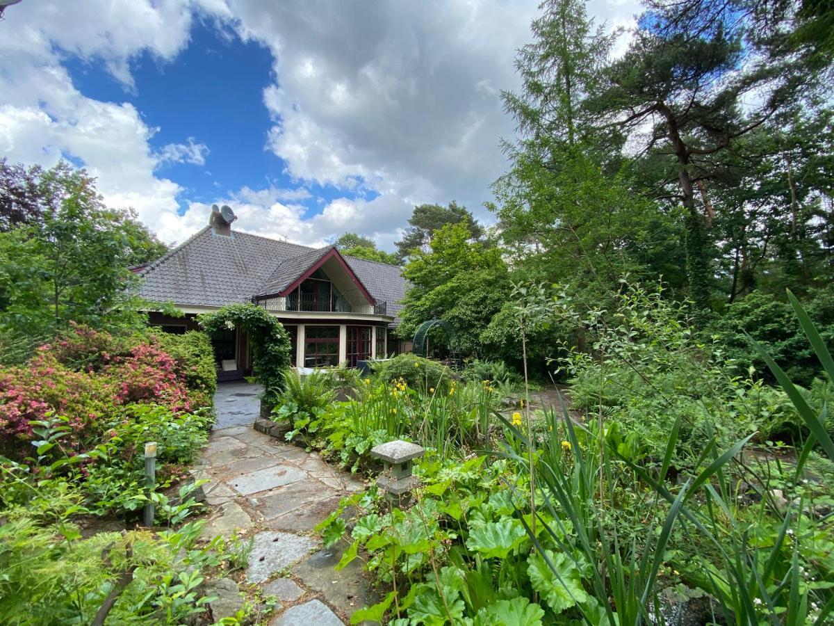 Sjieke Gezellige Villa In Het Bos Lieshout 外观 照片